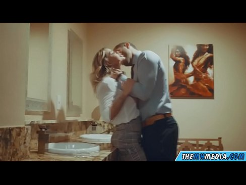 ❤️ Том биетэй шаргал үст таныг нийтийн бие засах газар уруу татах үед ️❌ Занхайнууд mn.xxxnd.ru ❌️